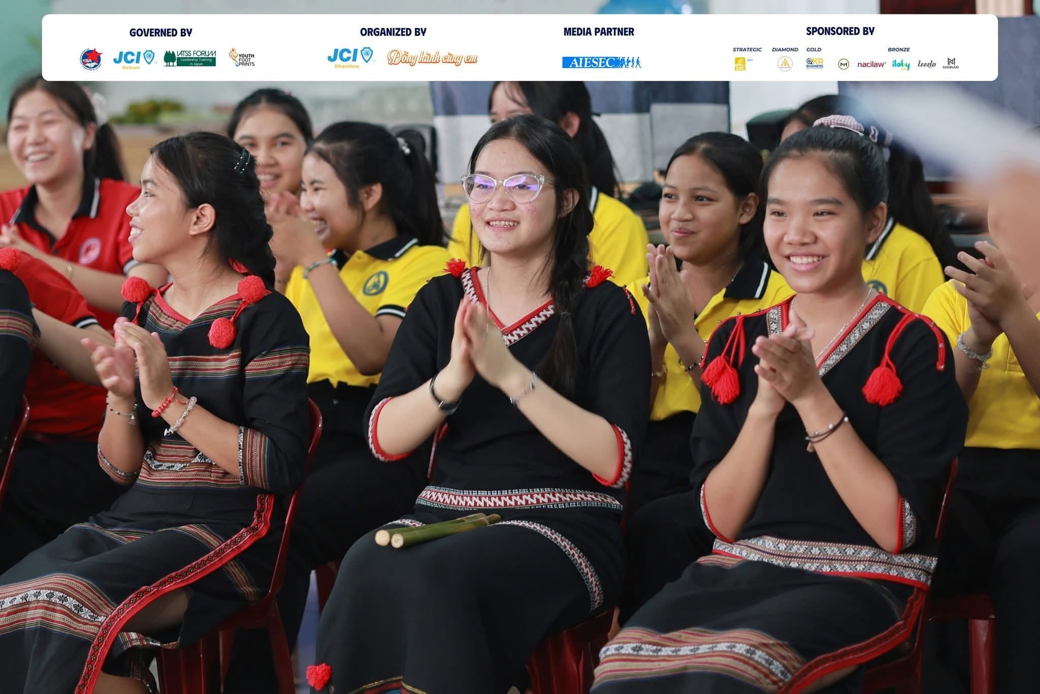 Dấu Chân Tuổi Trẻ 2025 | Beside You – Đồng Hành Cùng Em Lan Tỏa Giá Trị Yêu Thương 