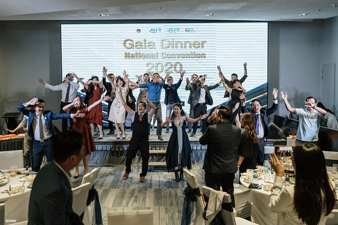 gala-dinner-min